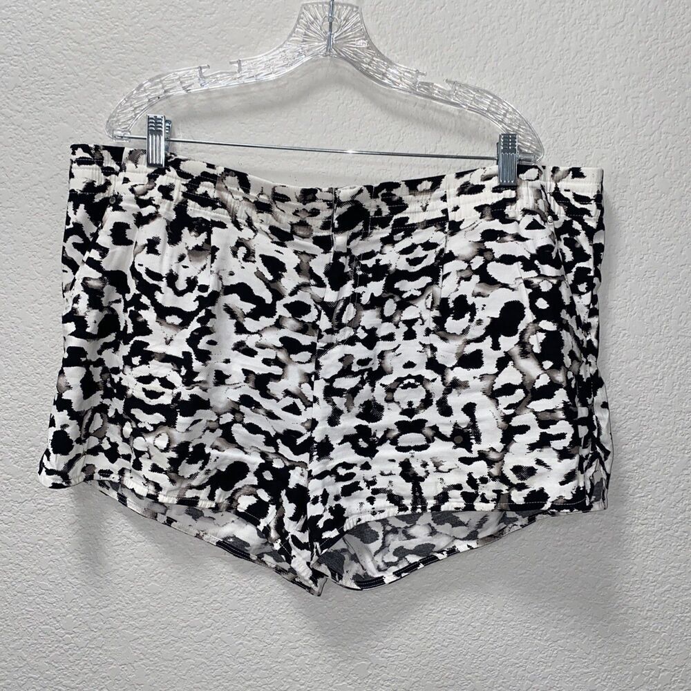 Calvin Klein dress Shorts XL Black and White Rayon & Polyester